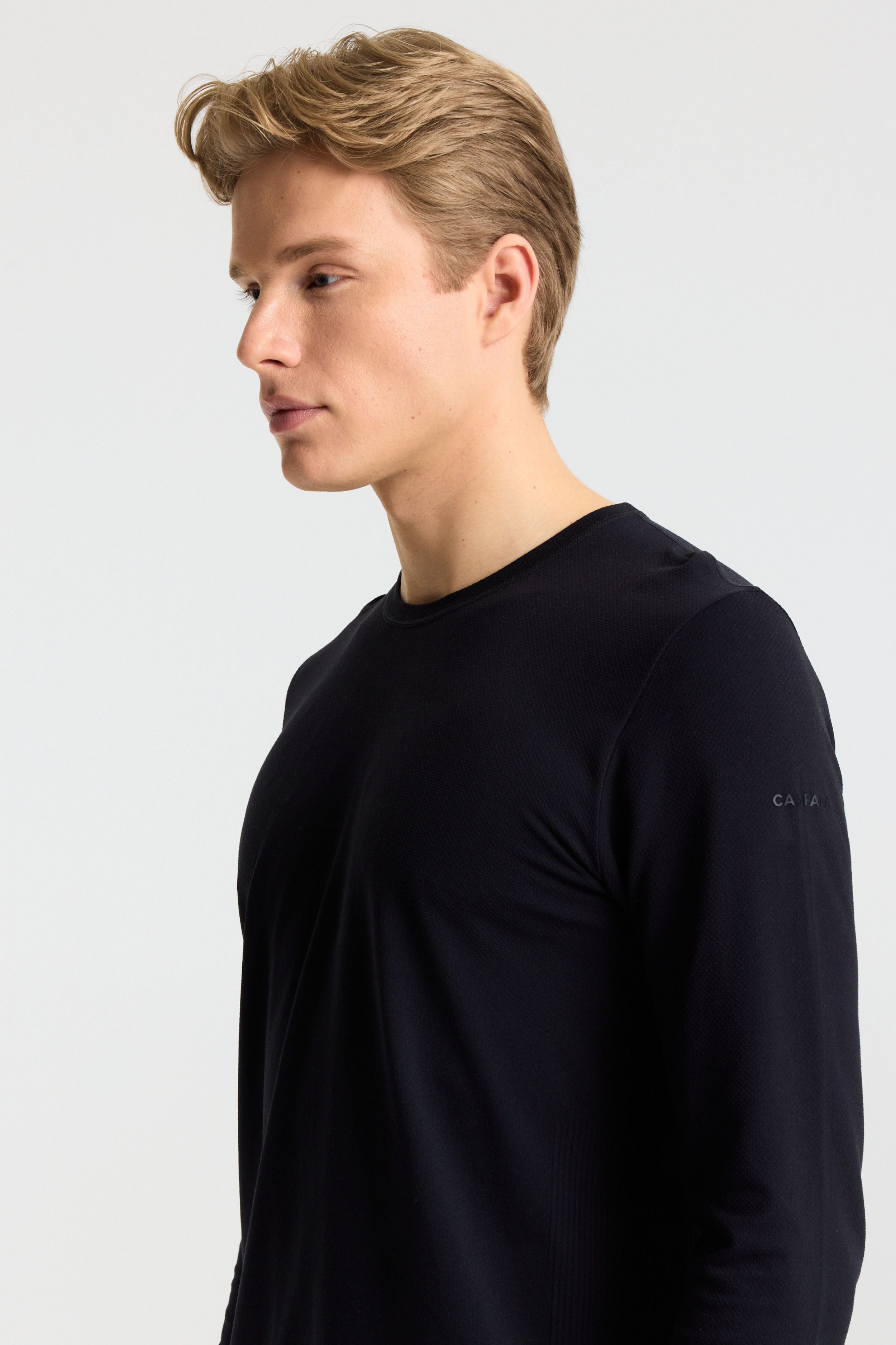 M. Seamlite® Long Sleeve Shirt - Black